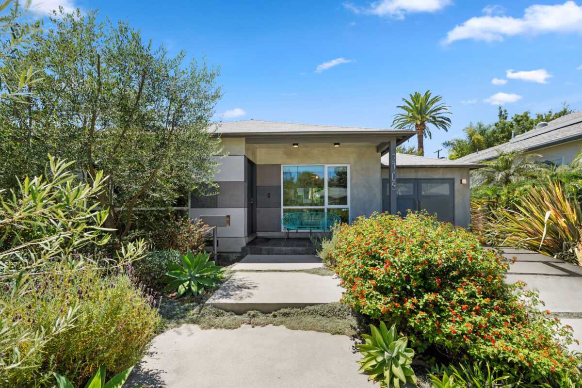 3709 Tilden Ave (2 of 26) 3709 Tilden Ave (2 of 26)