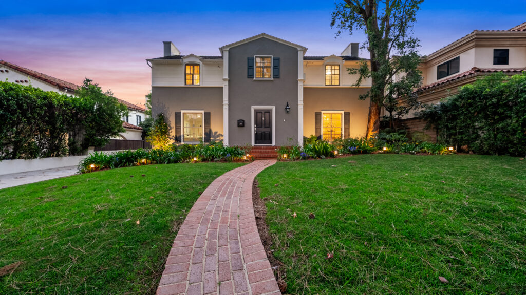 224 24TH ST (1 of 83) FRONT