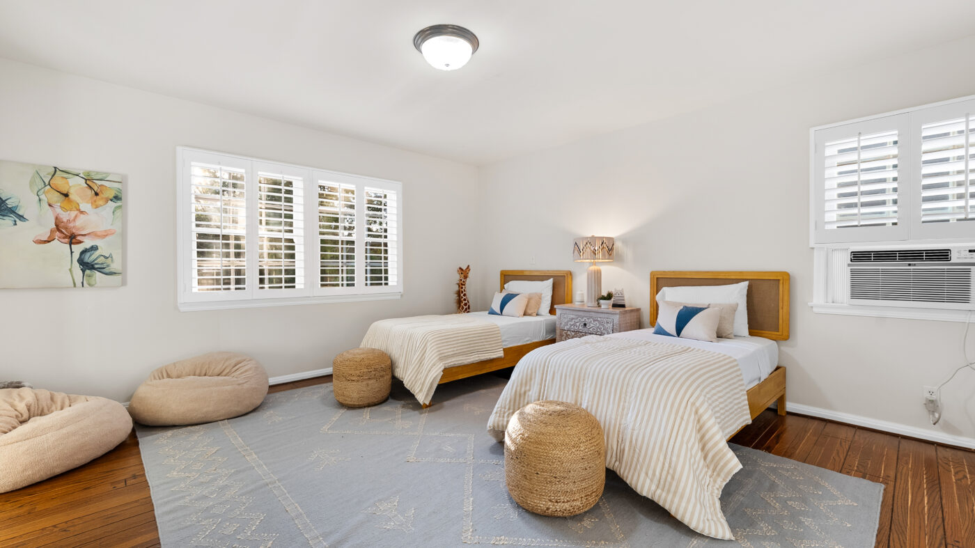 224 24TH ST (57 of 83) KIDS ROOM