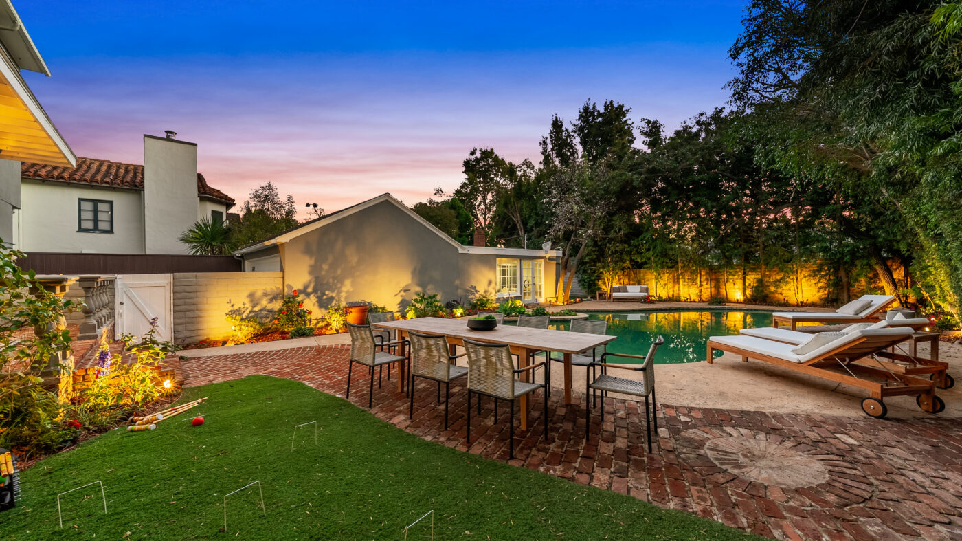 224 24TH ST (9 of 83) BACKYARD