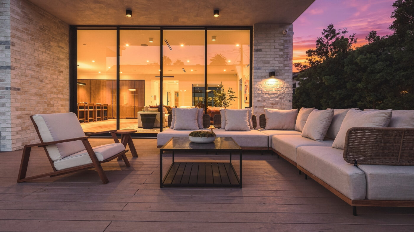 TWILIGHt (10 of 13)night-patio